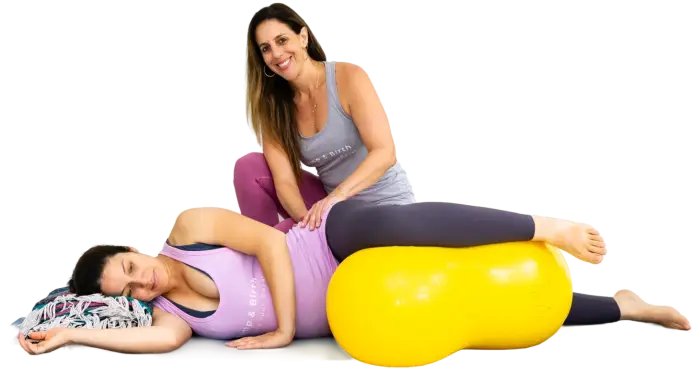 Lauren Ohayon working with a pregnant client